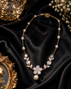 Pearl & Rhinestone Floral Pendant Necklace Gold Chain – Stile Sovrano