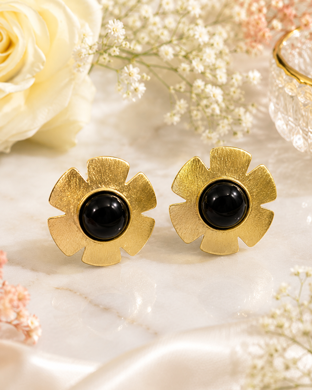 Gold Floral Cabochon Stud Earrings Red Green Blue Black – Stile Sovrano