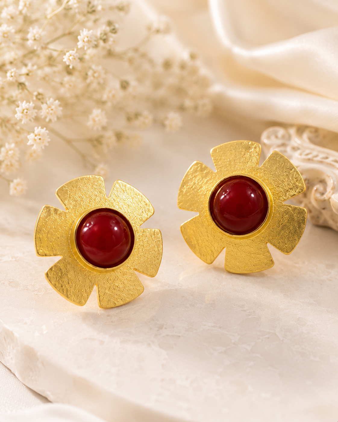 Gold Floral Cabochon Stud Earrings Red Green Blue Black – Stile Sovrano